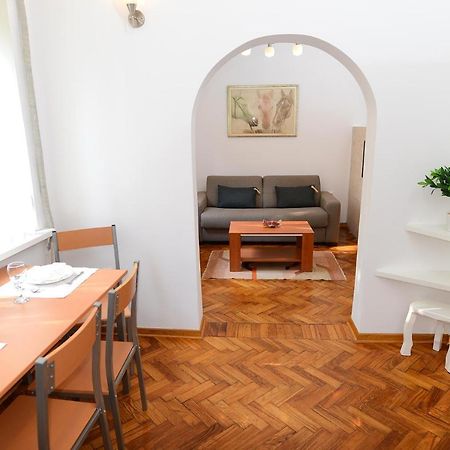 Central Spot Apartments 베오그라드 외부 사진
