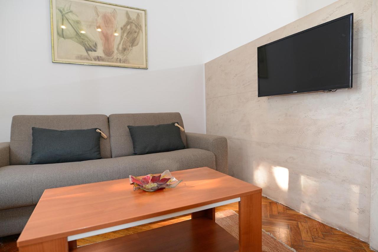 Central Spot Apartments 베오그라드 외부 사진